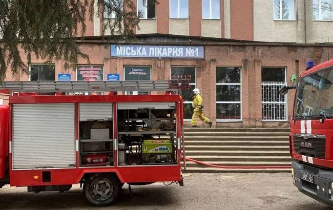 В Черновцах в больнице для больных с COVID прогремел взрыв, есть пострадавшие