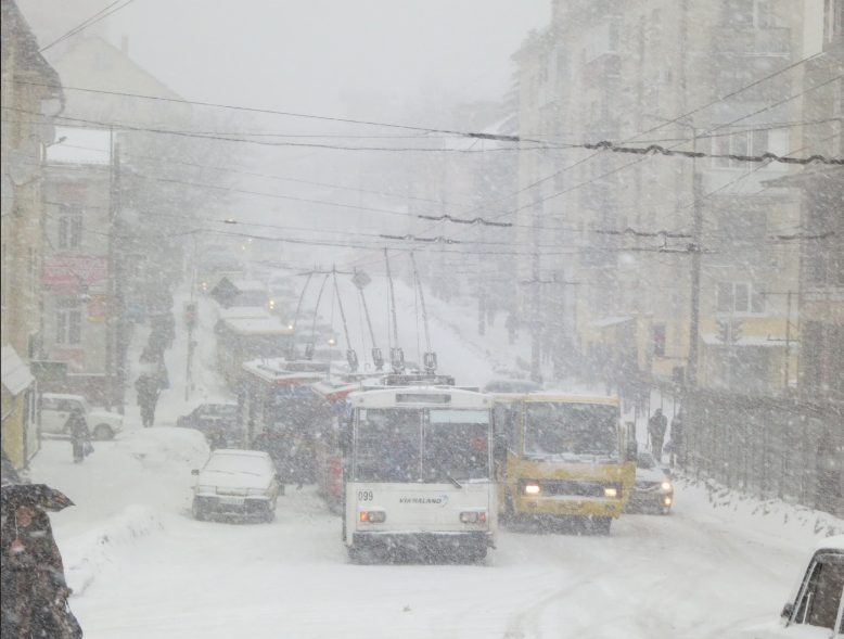 Тернопольские маршрутчики в мороз отказались везти детей &#8212; СМИ