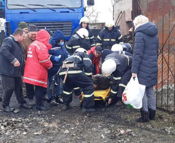 Взрыв в школе на Николаевщине:  из-под завалов вытащили парня