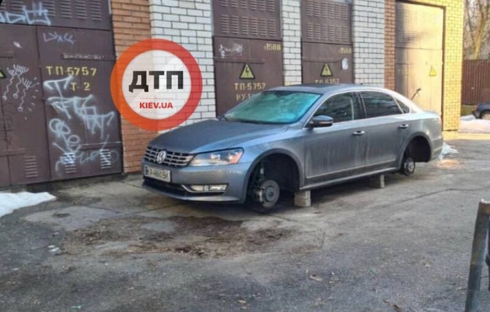 На Шулявке в Киеве воры оставили без колес водителя