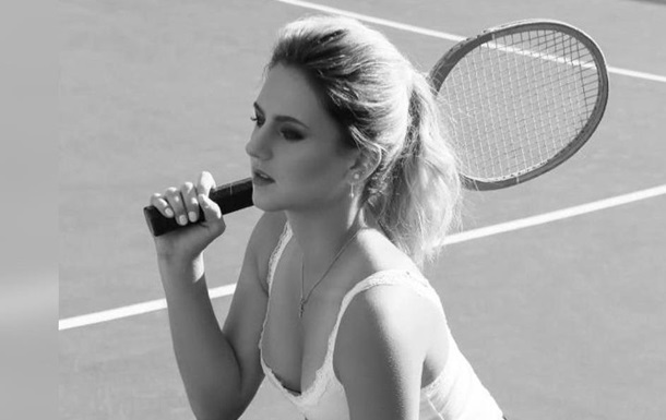Украинская теннисистка поделилась жарким фото