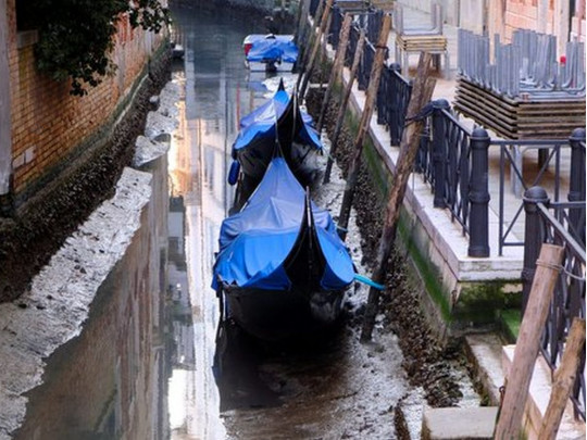 Венецианские каналы пересохли