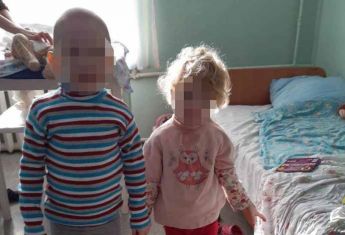В Херсоне горе-мать с детьми попала в больницу из-за недоедания