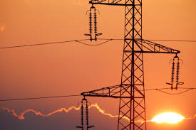 Тарифы на электричество в Украине устанавливаются в интересах частных компаний &#8212; эксперт