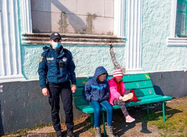 Полицейские спасли детей из горящего дома на Николаещине