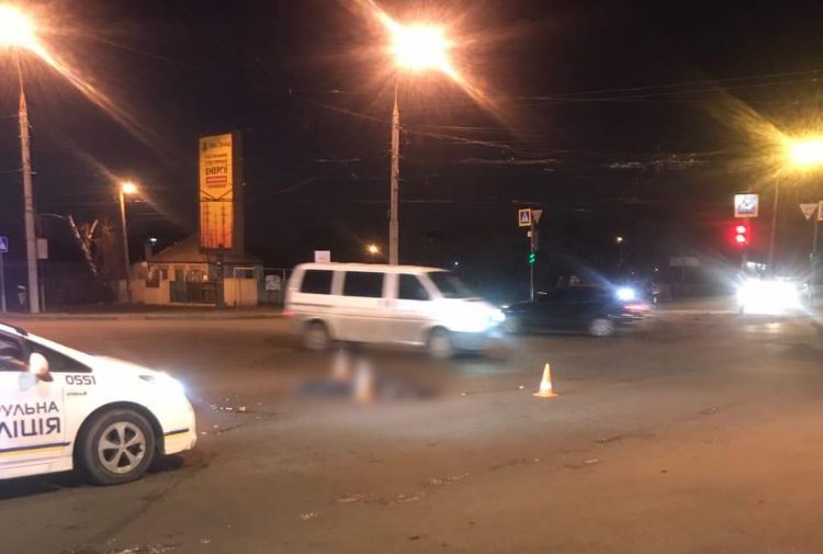 Фура сбила насмерть пешехода в Харькове
