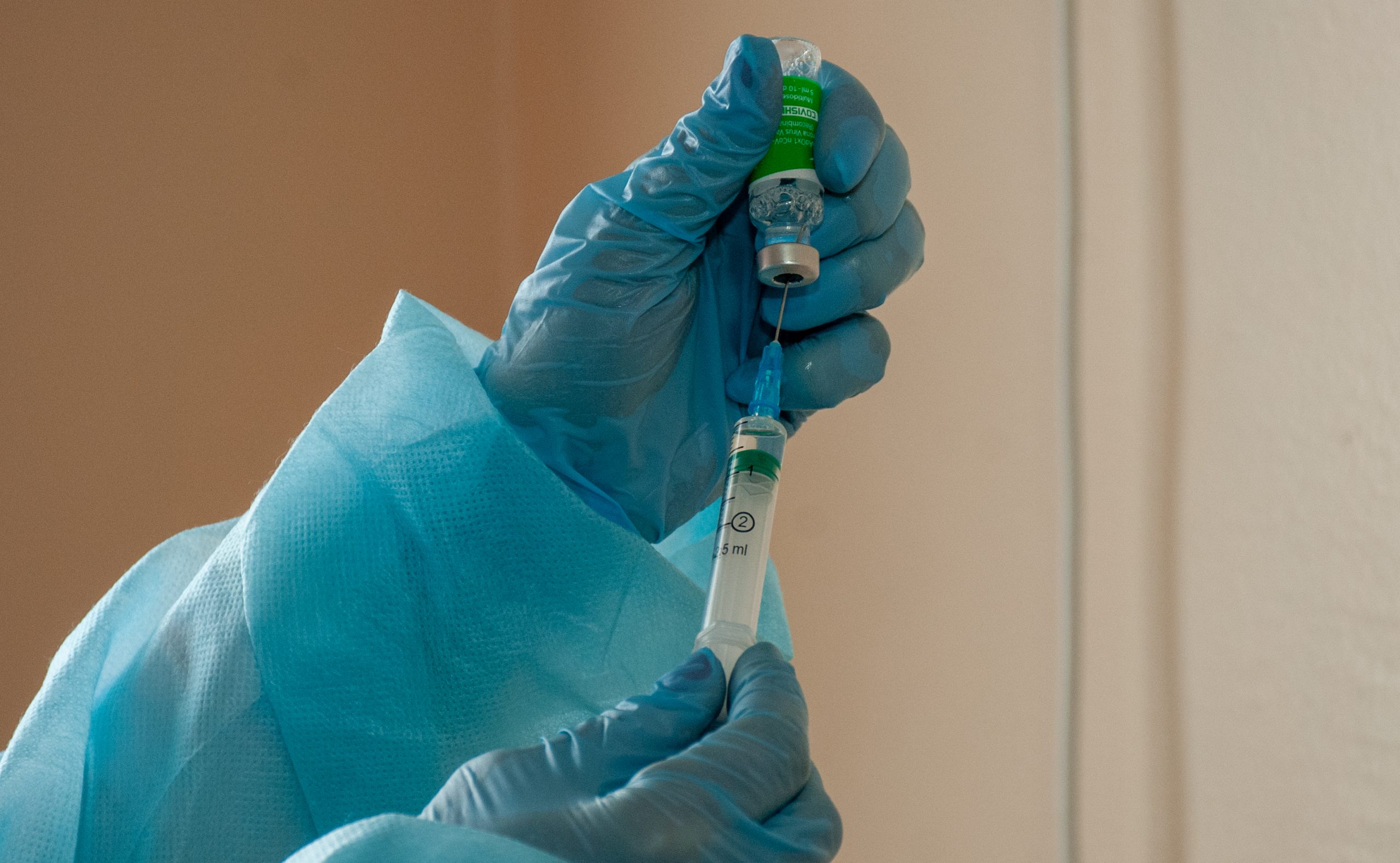 Журналистам показали, как в Харькове проходит вакцинация от коронавируса