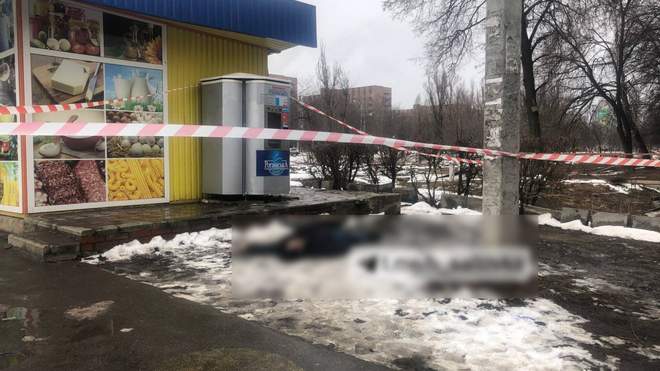 На улице в Харькове умер парень: шёл по улице и упал