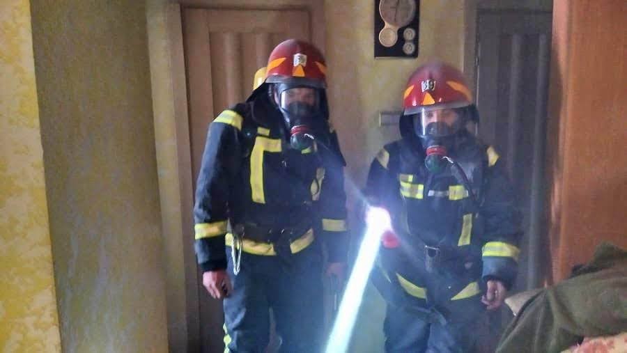 Под Одессой женщина упала с 8 этажа из-за пожара дома