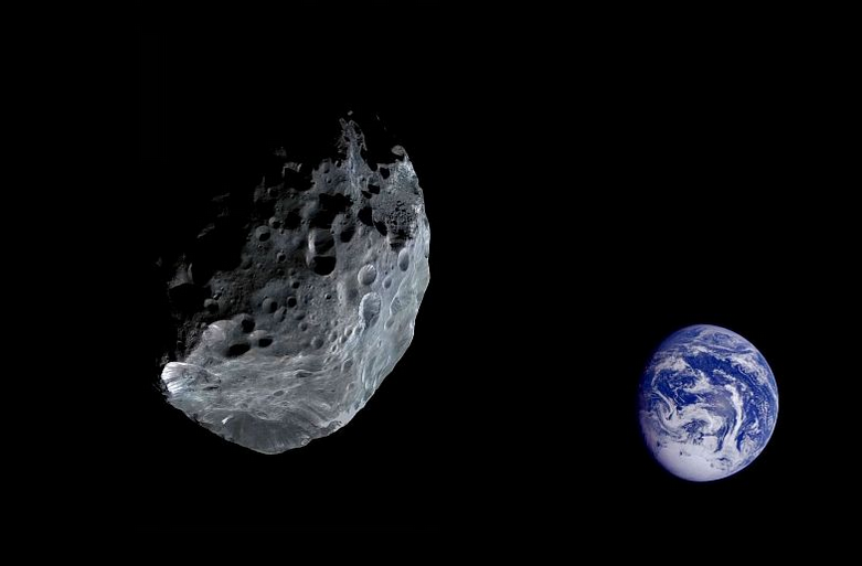 Астероид длиной 200 метров пролетит мимо Земли 24 июля (ВИДЕО)