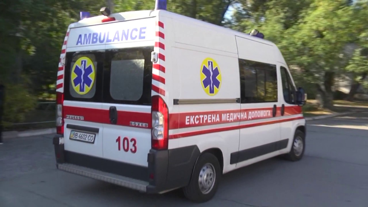 В Полтаве парень едва не отрезал себе палец циркулярной пилой
