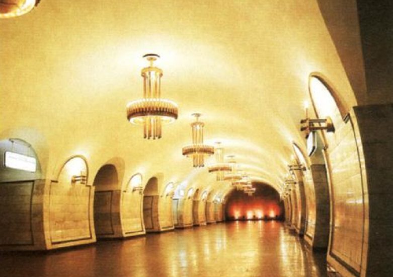 В Киеве закрыли сразу 7 станций метро