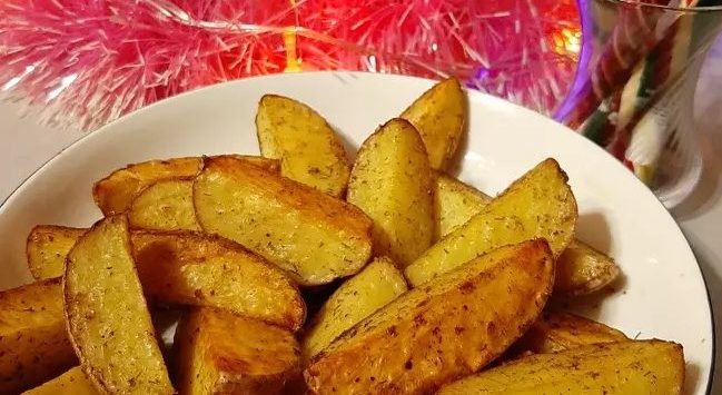 «Рецепт дня»: картофель по-деревенски