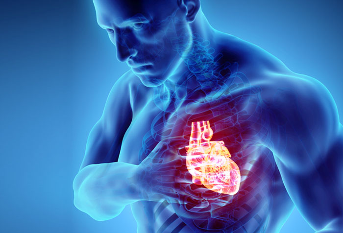 Медики перечислили ранние симптомы сердечного приступа у женщин