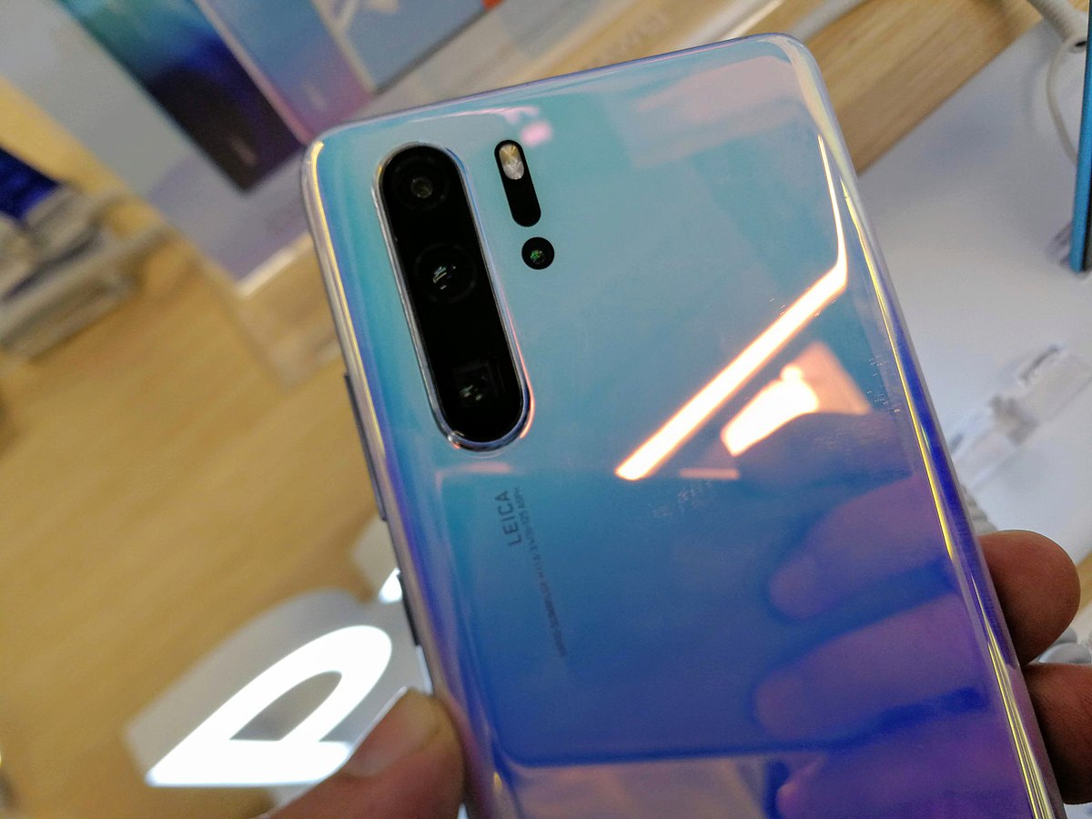 Huawei приступает к замене Android на своих смартфонах