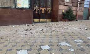В центре Киеве обвалился фасад здания