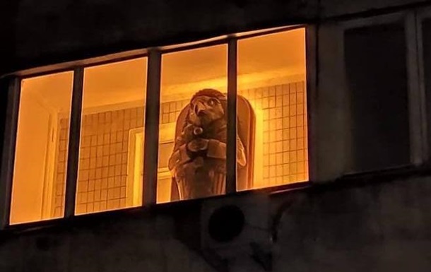 На балконе киевской высотки заметили саркофаг