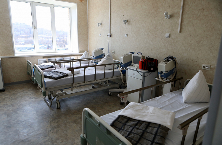 Из-за нехватки «ковидных» коек украинцев размещают на чердаках – врач