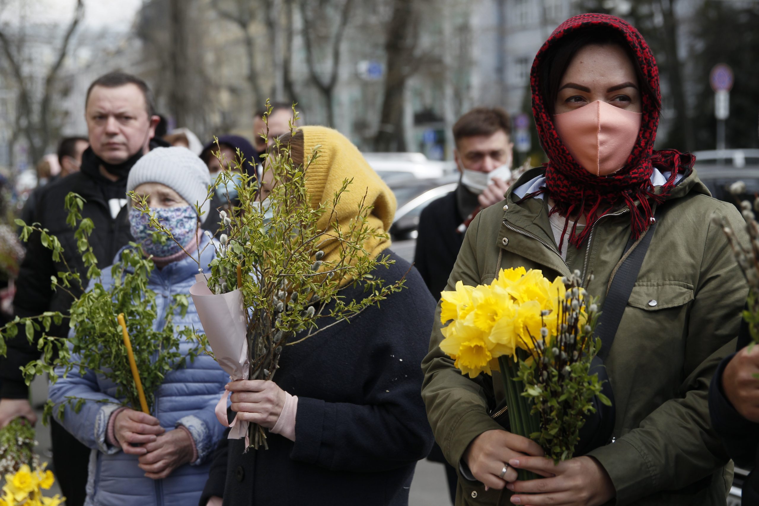 Карантин не помеха: Украинцы празднуют Вербное воскресенье