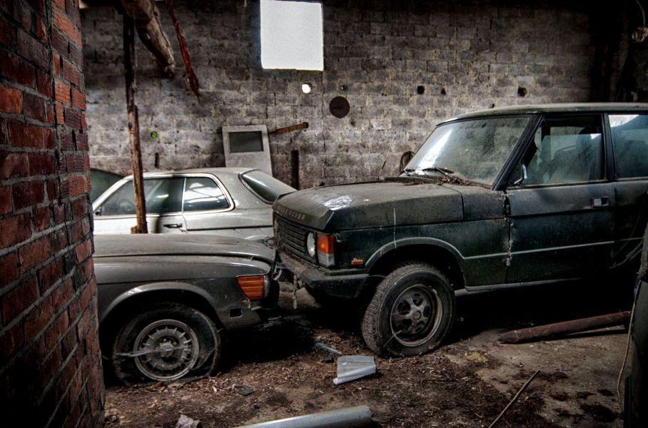Обнаружено «кладбище» заброшенных Range Rover