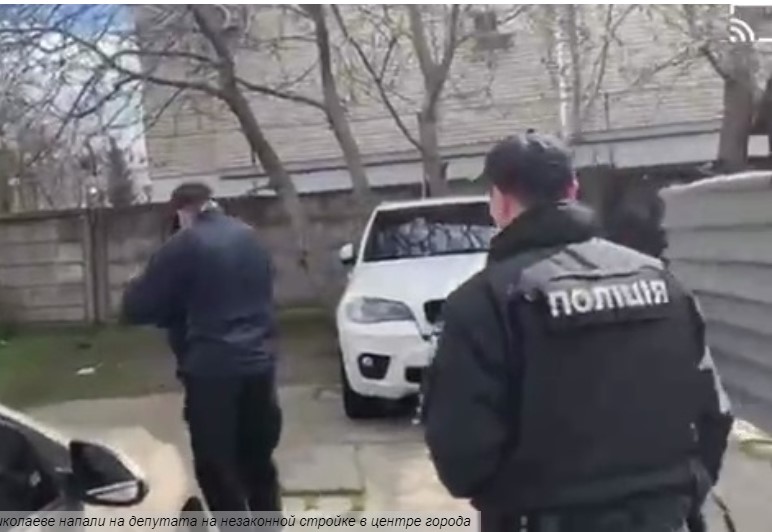 В Николаеве у гаражей напали на депутата