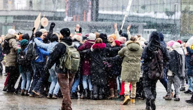 В Европе арестовали десятки людей, которые вышли на протесты