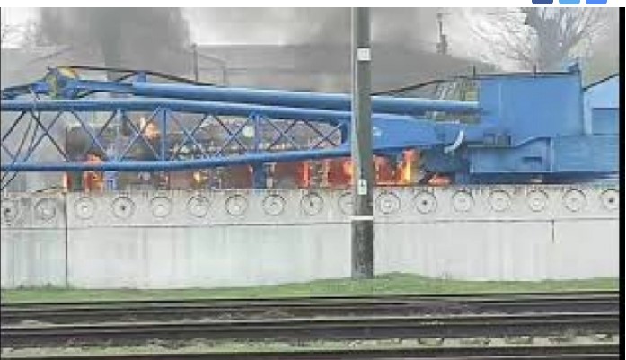 На Днепропетровщине горели вагоны: район города окутал едкий дым