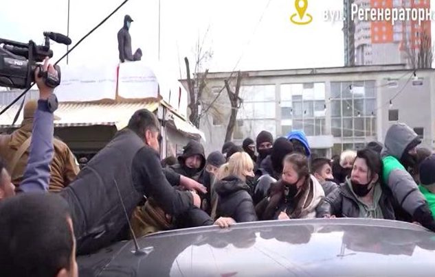 В Киеве полиция задержала 14 противников демонтажа МАФов