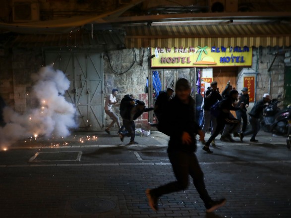 В Иерусалиме арабы и ультраправые израильтяне подрались с полицией