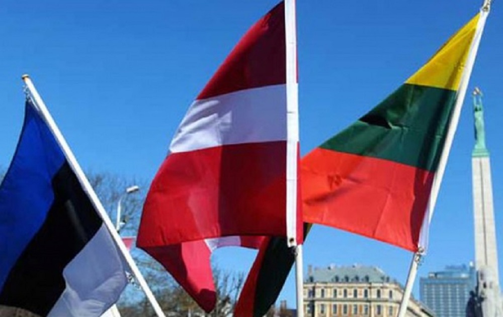Латвия, Эстония, Литва вышлют дипломатов РФ