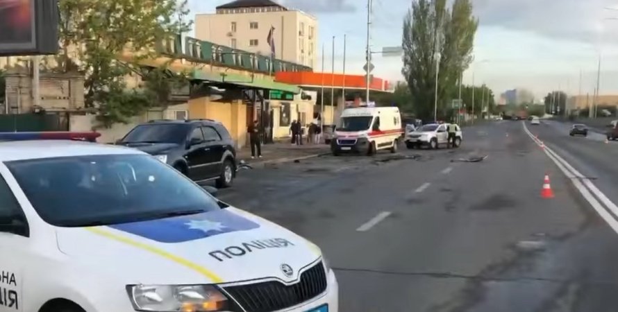 Из-за сонного таксиста на Межигорской в Киеве произошло ДТП с пострадавшими