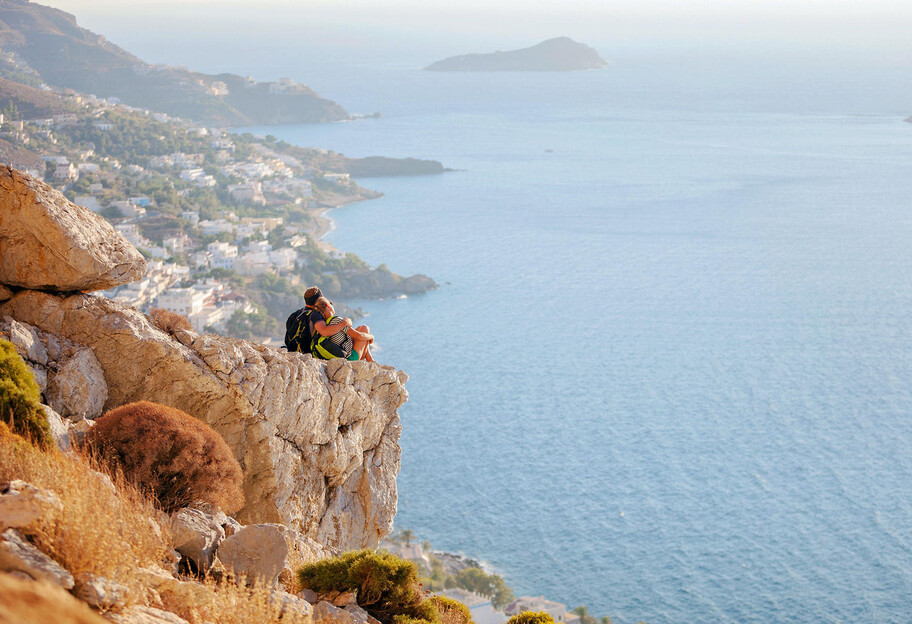 В Греции разъяснили правила для туристов