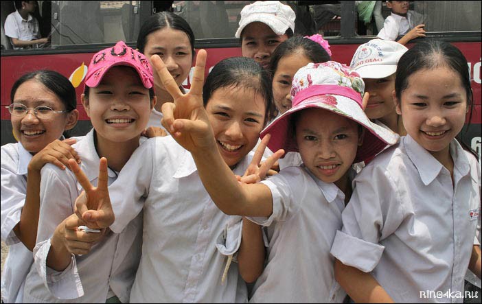 Тайцы придумали оригинальный способ зазывать на вакцинацию