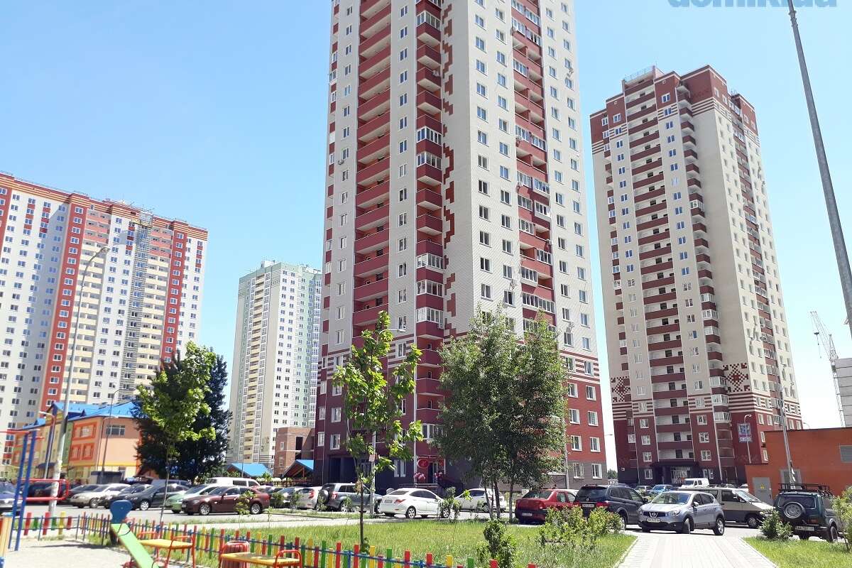 В Киеве произошла аварив в высотке, ЖЭК бездействует
