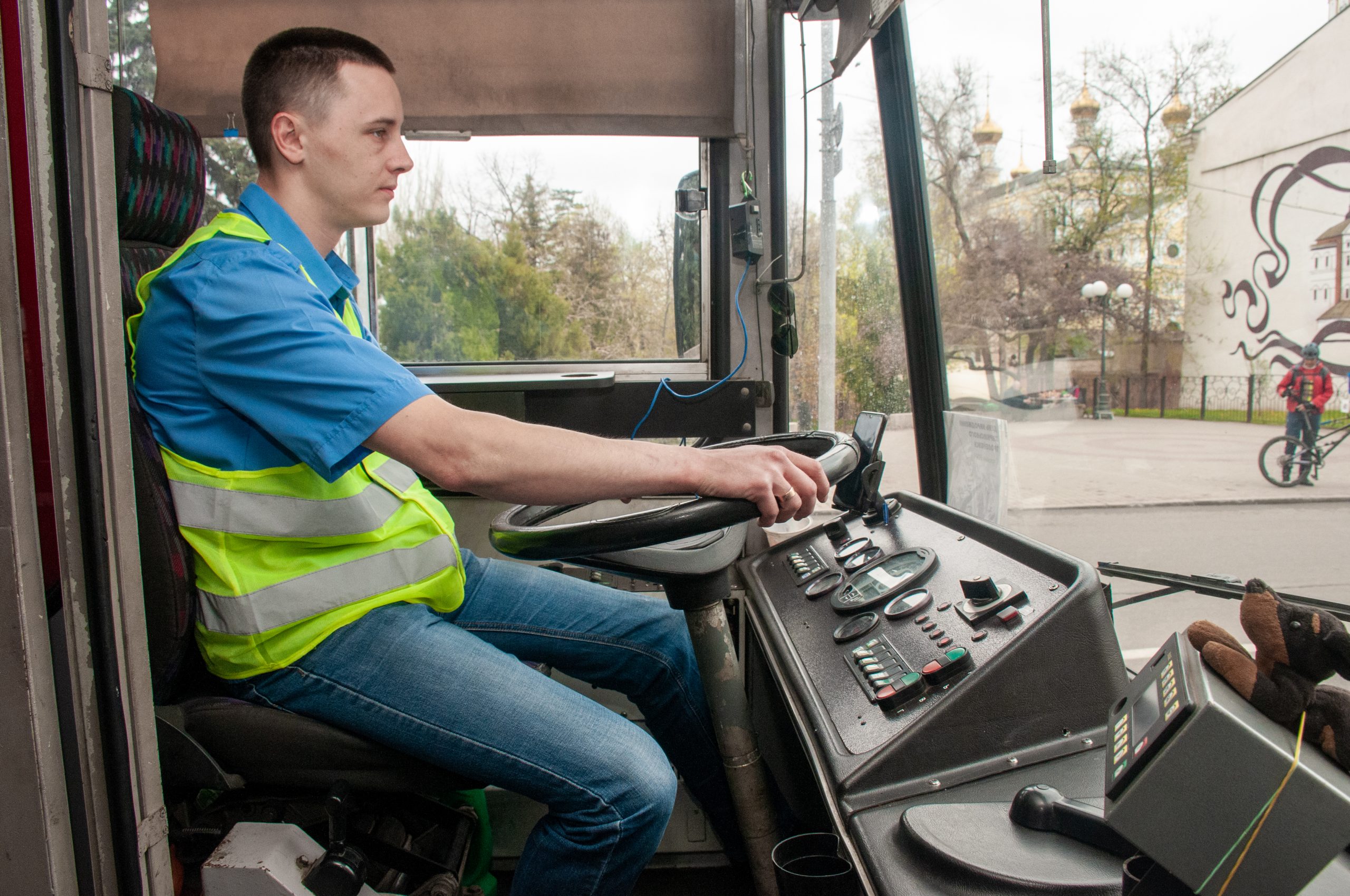 В Харькове состоялся парад тролейбусов