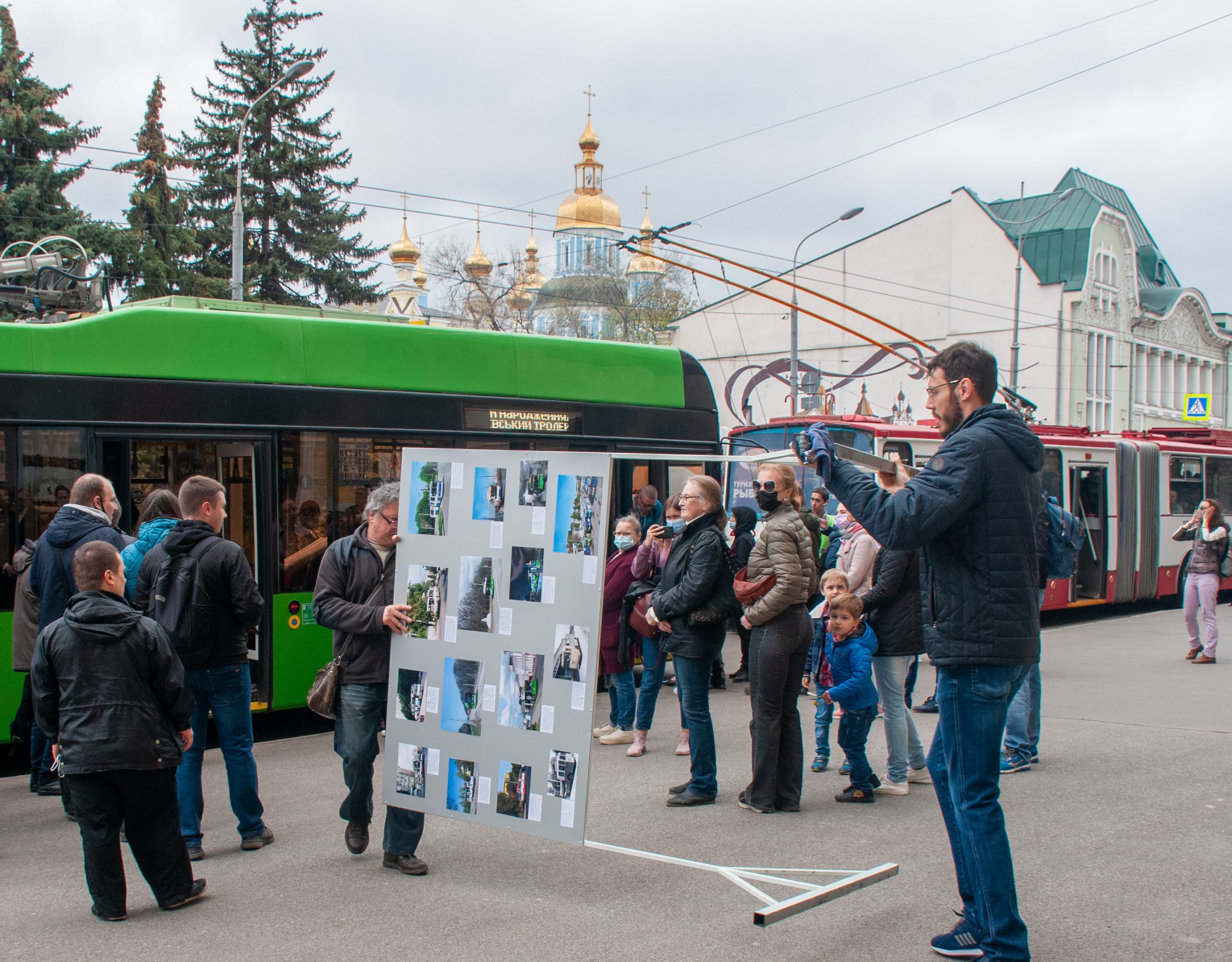В Харькове состоялся парад тролейбусов