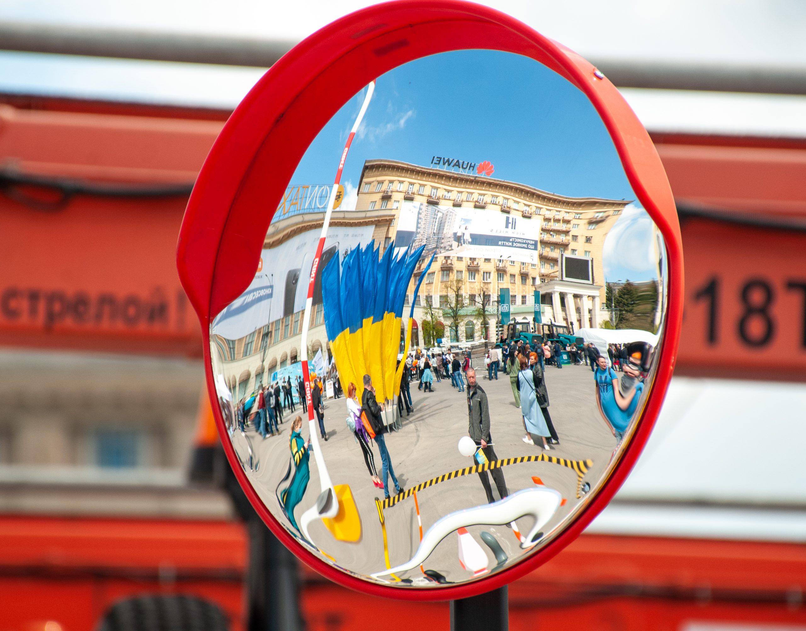 В Харькове состоялся парад тролейбусов