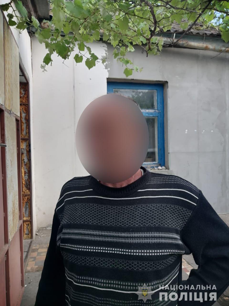 Оскорблял мать и сестру: в Херсоне наказали домашнего тирана