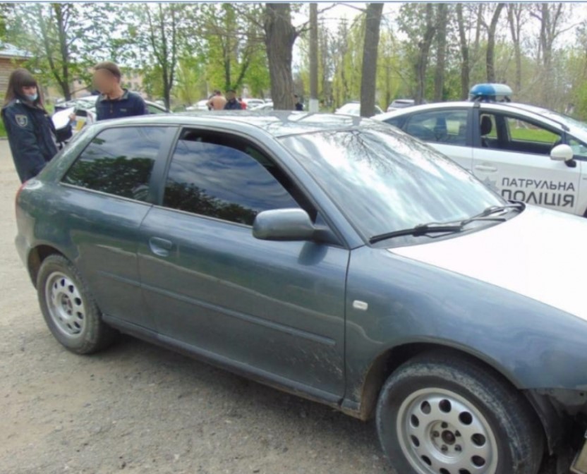 Пьяный водитель Audi напал на полицейского в Николаеве