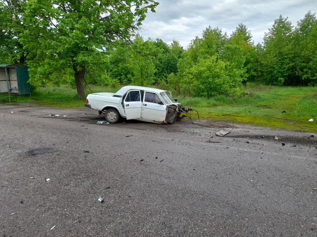 В Харькове на шоссе «Волгу» разорвало на две части в ДТП