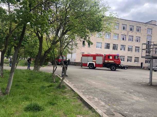 На Минском массиве в Киеве горела школа