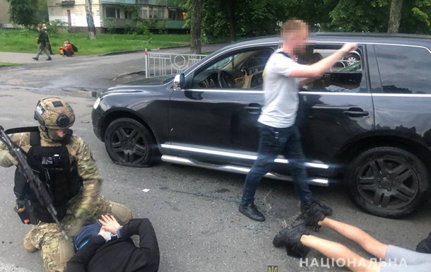 В Киеве банда похитила женщину: фото и видео спецоперации по освобождению