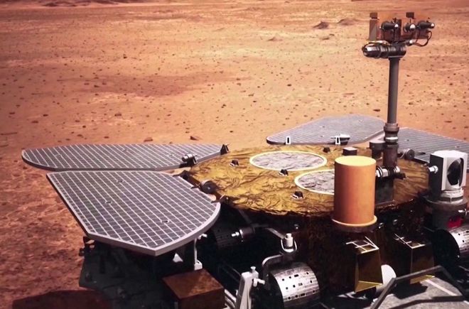 Китайский марсоход успешно добрался до Красной планеты