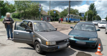 На перекрестке в Николаеве столкнулись Daewoo и Mazda