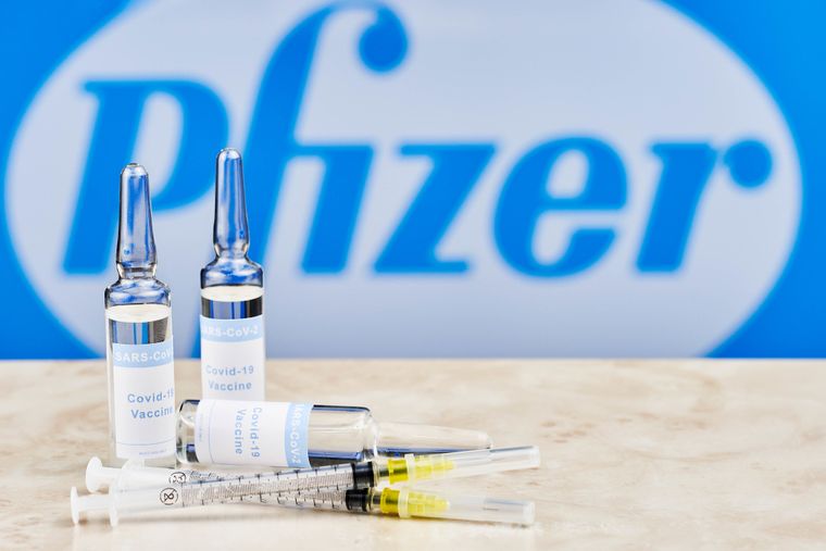 Вакцина Pfizer достанется тем, кто может за нее заплатить &#8212; эксперт