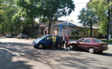 В центре Николаева не поделили дорогу Mercedes и Daewoo (ФОТО)