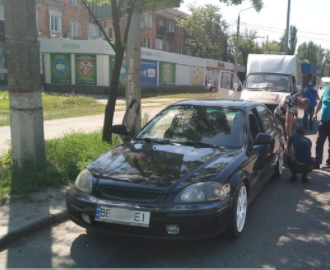 В Николаеве столкнулись Honda и маршрутка (ФОТО)