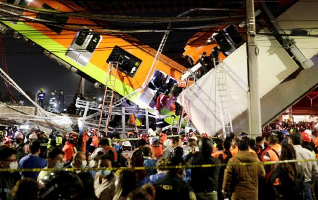 В Мехико рухнул мост метро: погибли минимум 13 человек
