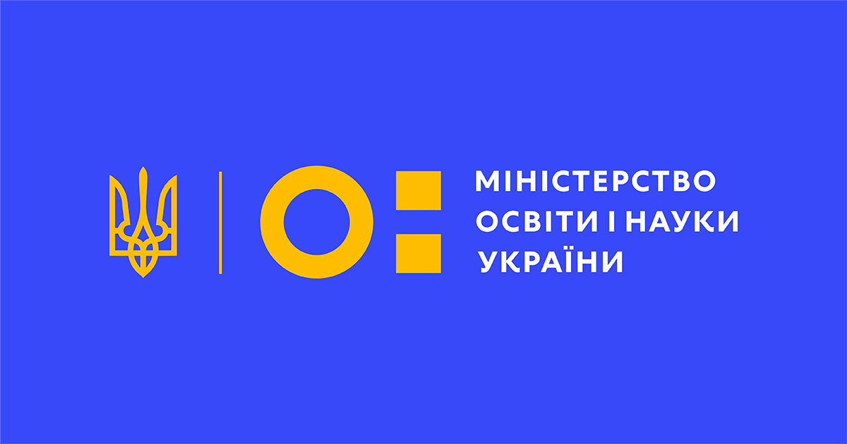 В МОН рассказали, как будут прививаться от COVID учителя