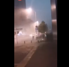 На китайский город Ухань обрушился мощный ураган